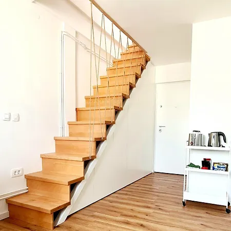 Little Plaza Duplex Lägenhet *