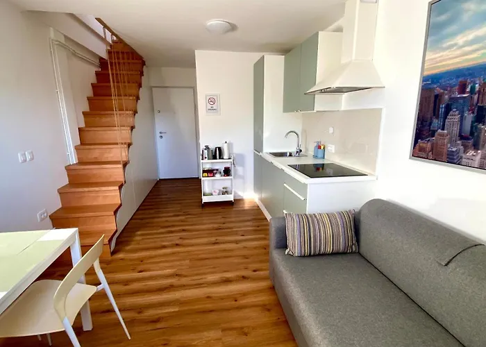 Little Plaza Duplex Apartma Ljubljana